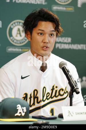 Photo: Oakland Athletics Shintaro Fujinami Throws in Sixth Inning -  PIT2023060513 