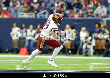 Washington Commanders tight end Logan Thomas (82) runs during an NFL  football game against the Philadelphia Eagles, Sunday, Sept. 25, 2022 in  Landover, Md. (AP Photo/Daniel Kucin Jr Stock Photo - Alamy