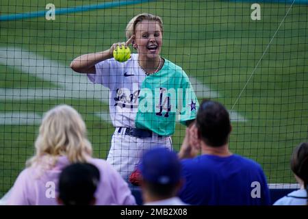 Jojo Siwa attends the 2022 MLB All-Star Week Celebrity Softball Game  Fotografía de noticias - Getty Images