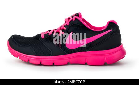 hogar esposa ventana Chisinau, Moldavia- 27 de mayo de 2015: Nike lady's - zapatillas de running  para mujer - sneakers - zapatillas, en gris y rosa, con el logotipo y la  suela Nike swoosh Fotografía de stock - Alamy