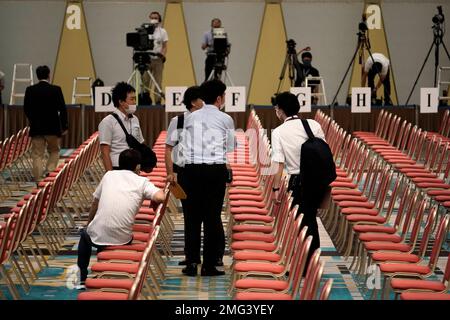 Workers Prepare For The Liberal Democratic Party's (LDP) Leadership ...