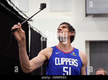 24 de septiembre de 2018 los Angeles, CA..LA Clippers Center Boban  Marjanovic (51) en los Angles Clippers Media Day en el centro de  entrenamiento el 24 de septiembre de 2018. (Foto de