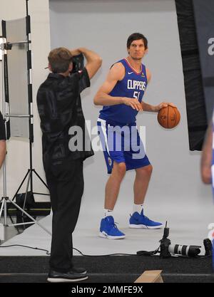 24 de septiembre de 2018 los Angeles, CA..LA Clippers Center Boban  Marjanovic (51) en los Angles Clippers Media Day en el centro de  entrenamiento el 24 de septiembre de 2018. (Foto de