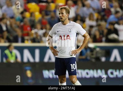 Tottenham Hotspur's Harry Kane during the 2017 International Champions Cup match against AS Roma, Tuesday, July 25, 2017, in Harrison, N.J. (AP Photo/Steve Luciano)