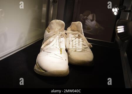 Curry 2018 de la NBA Golden State Warriors zapatillas de deporte usadas (Juego 1