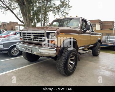 camioneta chevy 1980 levantada