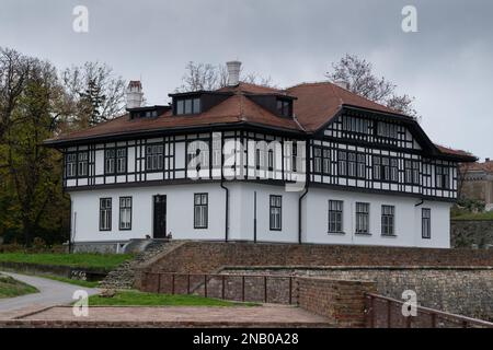 Instituto para la Protección de los Monumentos Culturales en Kalemegdan en Belgrado, centro cultural Foto de stock