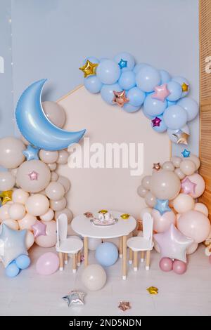 1st ideas de decoración de fiesta de cumpleaños para niñas Fotografía de  stock - Alamy