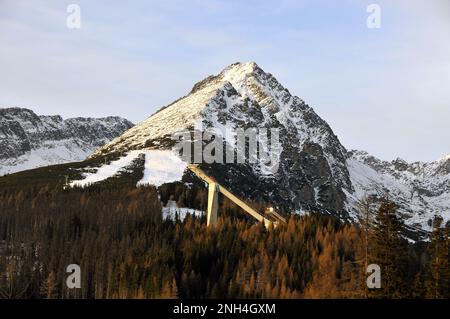 Štrbské pleso, Csorba-tó, Tschirmer See, Montañas de los Altos Tatra, Vysoké Tatry, Eslovaquia, Eslovaquia, Eslovaquia, Europa Foto de stock