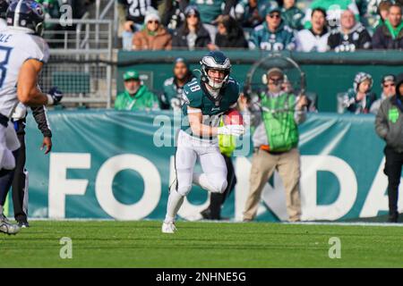 December 18, 2022: Philadelphia Eagles #74 Ndamukong Suh warms up before a  game against the Chicago Bears in Chicago, IL. Mike Wulf/CSM/Sipa  USA(Credit Image: © Mike Wulf/Cal Sport Media/Sipa USA Stock Photo 