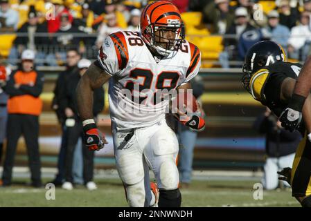 24 Nov 2002: Corey Dillon of the Cincinnati Bengals during the