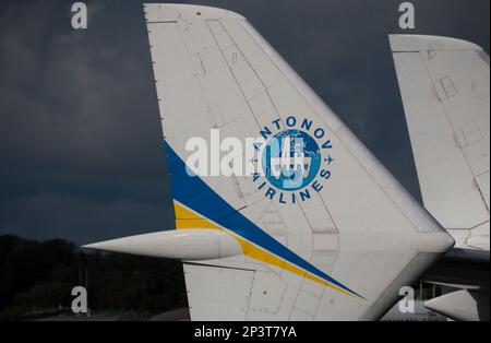 Antonov an-225 Mriya en el aeropuerto de Prestwick cerca de Glasgow, Escocia, Reino Unido Foto de stock
