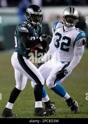 Philadelphia Eagles defensive backs Lito Sheppard, left, and Asante Samuel  watch mini-camp practice at the Nova Care Center in Philadelphia,  Pennsylvania, Sunday, May 4, 2008. (Photo by Peter Tobia/Philadelphia  Inquirer/MCT/Sipa USA Stock