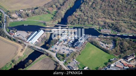 Una vista aérea de Stanley Ferry Aquaduct y Marina, River Calder, Wakefield, West Yorkshire, Norte de Inglaterra, REINO UNIDO Foto de stock