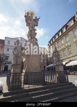 Columna de la Santísima Trinidad en la plaza Zelny trh en Brno Foto de stock