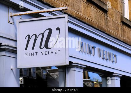 Tienda de para mujer Mint Velvet, High Street, Lewes, East Sussex, Reino de stock - Alamy