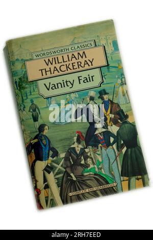 William Makepeace Thackeray - Vanity Fair - cubierta de libro en papel. Estudio configurado con fondo blanco. Foto de stock