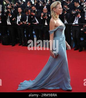 (140516) -- CANNES, (Xinhua) -- La actriz británica-australiana Naomi Watts llega para el estreno de How to Train Your Dragon 2 durante el 67º Festival de Cine de Cannes, en Cannes, Francia, el 15 de mayo de 2014. (Xinhua/Chen Xiaowei) FRANCIA-CANNES-FILM FESTIVAL-CÓMO ENTRENAR A TU DRAGÓN 2-PREMIERE PUBLICATIONxNOTxINxCHN CANNES XINHUA La actriz australiana británica Naomi Watts llega para el estreno de Cómo entrenar a tu dragón 2 durante el 67º Festival de Cine de Cannes en Cannes Francia 15 2014 de mayo XINHUA Chen Xiaowei France Festival de Cannes Cómo entrenar a tu dragón 2 PREMIERE PUBLICATIONxNOTxINxCHN Foto de stock