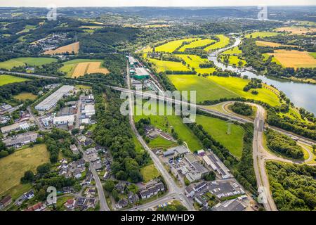 Vista aérea, obra de construcción Wittener Straße entre Steinenhaus y la autopista A43, Bötzel comerciante de chatarra, río Ruhr y Ruhraue, Westherbede, Witten, Foto de stock