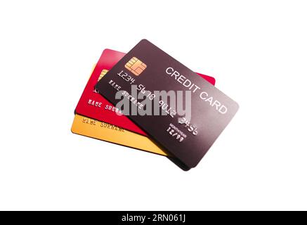 Pila de tarjeta de crédito sobre fondo blanco. cierre de varias tarjetas de crédito o débito para el pago. Tarjeta de crédito y concepto financiero. Foto de stock