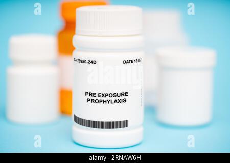 La profilaxis previa a la exposición (PrEP) es un régimen de medicamentos que se usa para prevenir la transmisión del VIH en personas que tienen un alto riesgo de infección. Se trata de Foto de stock
