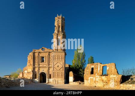 Belchite, ruina del monasterio destruido, España, Aragón Foto de stock