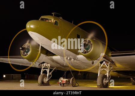 Douglas, C-47, DC-3, Dakota, Museo del Aire de Elvington, Yorkshire, Foto de stock