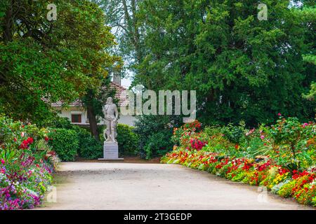 Francia, Manche, Cotentin, Coutances, Jardín des Plantes en el patio del Museo Quesnel Moriniere, creado entre 1852 y 1855 Foto de stock