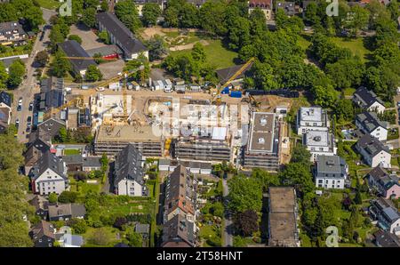 Vista aérea, sitio de construcción y nuevos edificios residenciales en Zölestinstraße, Heisingen, Essen, zona de Ruhr, Renania del Norte-Westfalia, Alemania, construc Foto de stock