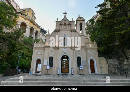 Mónaco - 23 de julio de 2022: Capilla de Santa Devota, la patrona de Mónaco situada en el barrio Ravin de Sainte-Dévote Foto de stock