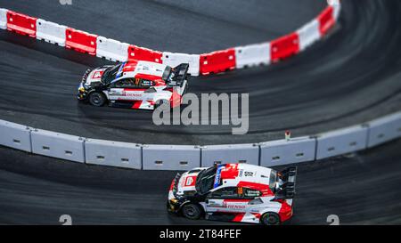 Aichi, Japón. 18 de noviembre de 2023. El piloto Sebastien Ogier (Fra) y Vincent Landais (Fra) del equipo Toyota Gazoo Racing WRT, Toyota Gr Yaris Rally1 Hybrid, crédito: Agencia Fotográfica Independiente / Alamy Live News Foto de stock