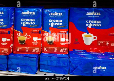 Mercado La Plata Producto: Cafe Molido Crema Lavazza Paq 250g 8000070038769