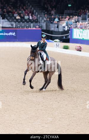 Abigail Lyle de Irlanda con Giraldo durante la FEI Dressage World Cup