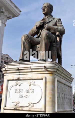 El monumento a Pavel Shatev en Skopje, la ciudad capital de Macedonia