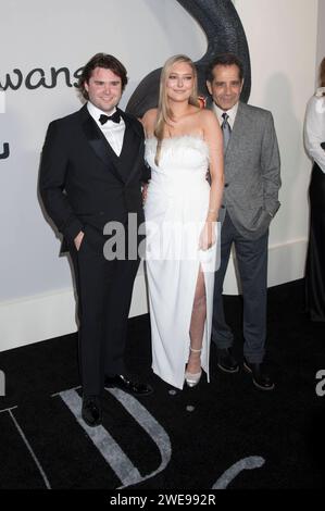 Gill Williams, Elinor Williams y Tony Shalhoub desde Premiere der FX ...