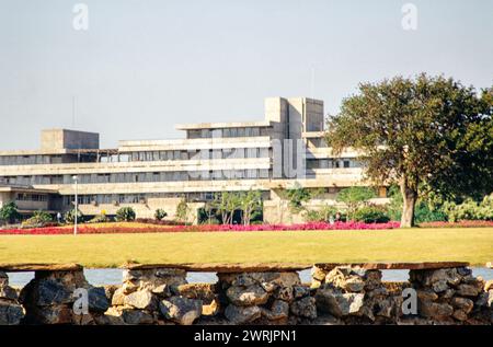 Campus de la Universidad de Zambia, UNZA, Lusaka, Zambia, África 1972 ...