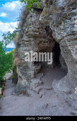 Vista del monasterio de Tipova en Moldavia Foto de stock