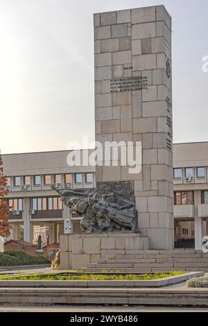 Vidin, Bulgaria - 16 de marzo de 2024: Símbolo de bronce de la ciudad ...