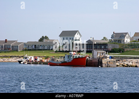 Gosport Wharf en la Islas de cardúmenes en el Golfo de Maine Foto de stock