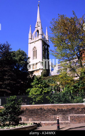 St Dunstan-en-la-iglesia del este, de la ciudad de Londres, Londres, Reino Unido. Foto de stock
