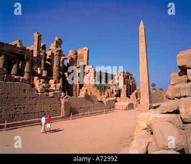 Obelisco en el templo de Amun Karmak Luxor Egipto Foto de stock