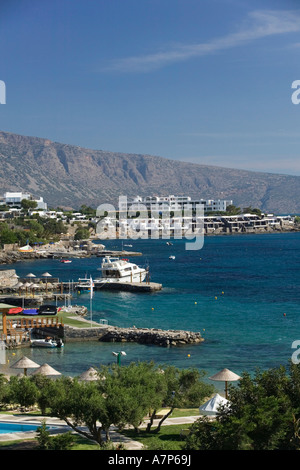 Poros, la bahía de Elounda, la provincia de Lasithi, en Creta, Grecia Foto de stock