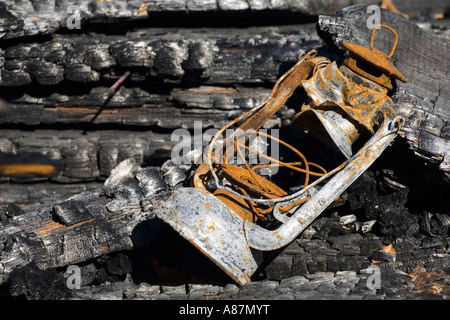Lámpara quemada en una casa en la montaña Vogel Eslovenia Foto de stock