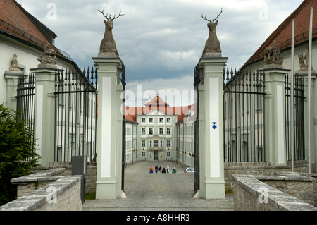 Puerta de entrada al castillo de Hirschberg Beilngries Altmuehltal Baviera Alemania