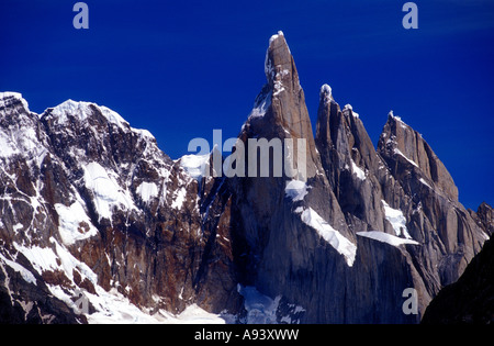 El Cerro Torre (3102m). Magnífica torre de granito en el sur de la Patagonia Andina, provincia de Santa Cruz, Argentina