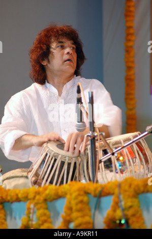 Zakir Hussain, tocadiscos indios, compositor, percusionista, productor musical, Actor de cine, India Foto de stock
