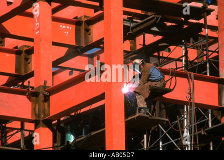 La construcción del edificio de soldadura Foto de stock