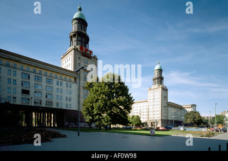 Berlin-Friedrichshain, Frankfurter Tor, Karl-Marx-Allee. Foto de stock