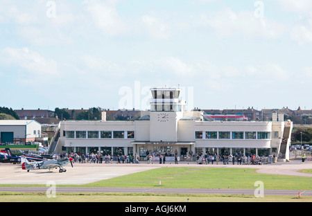 Edificio de la terminal del aeropuerto de Shoreham en Shoreham-by-sea, West Sussex, Inglaterra, Reino Unido Foto de stock