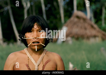 Mujer Con Pintura Corporal Tribu Yanomami Sur De Venezuela Am Rica Del Sur Fotograf A De